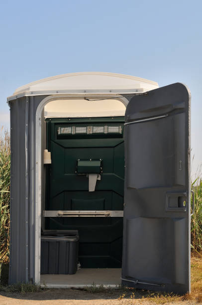 Best Portable restroom trailer rental  in Tukwila, WA